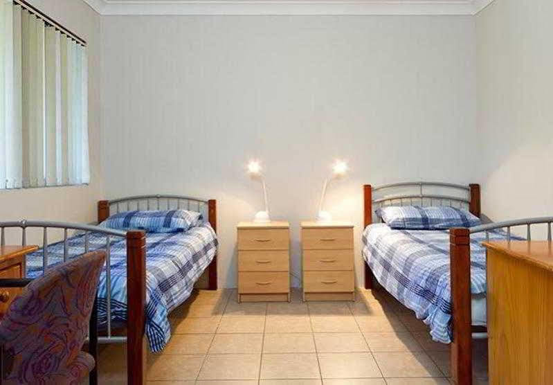 Arrival Lodge Hostel Accommodation Gold Coast Kültér fotó